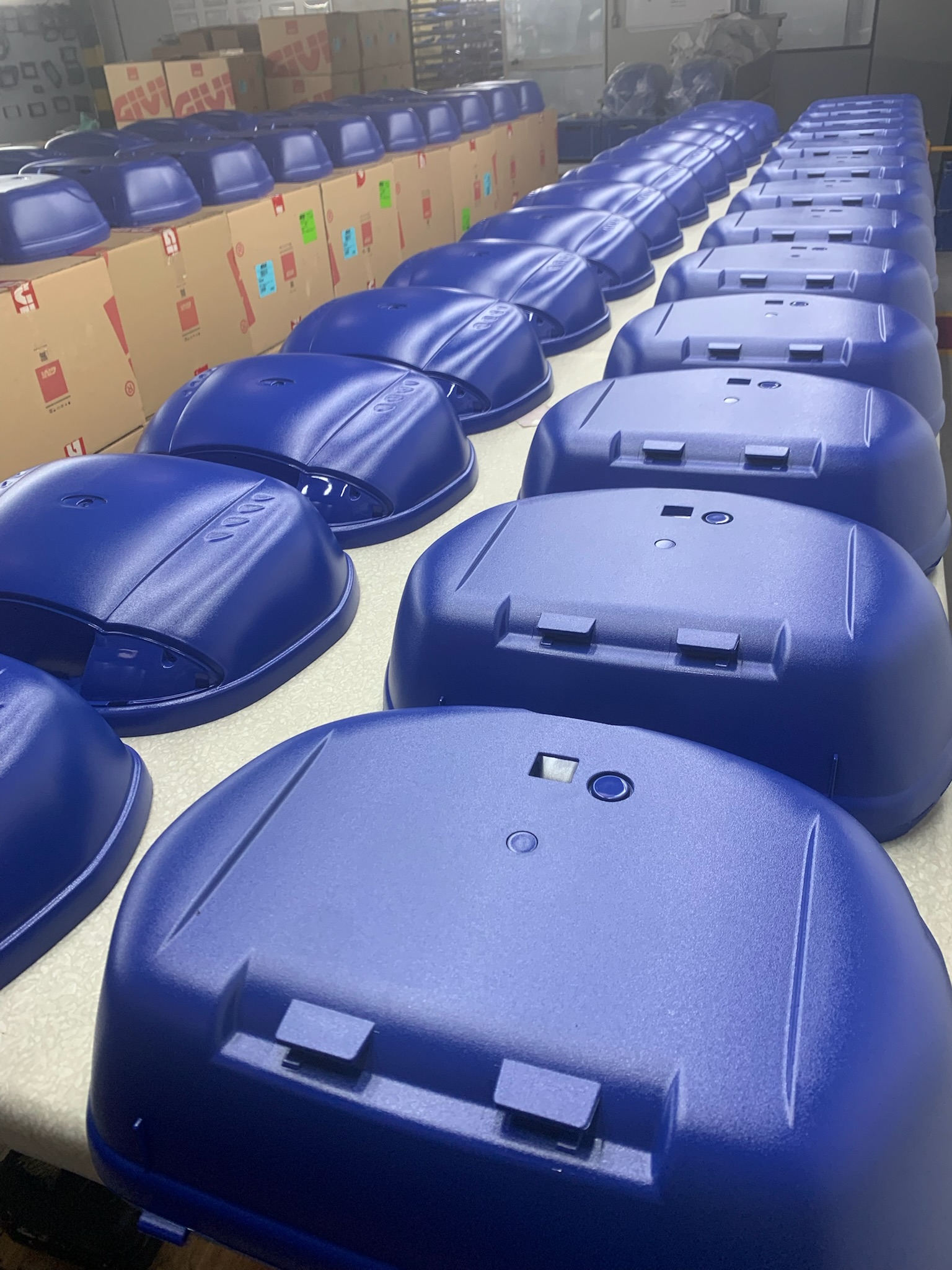 Peças plásticas industriais pintadas